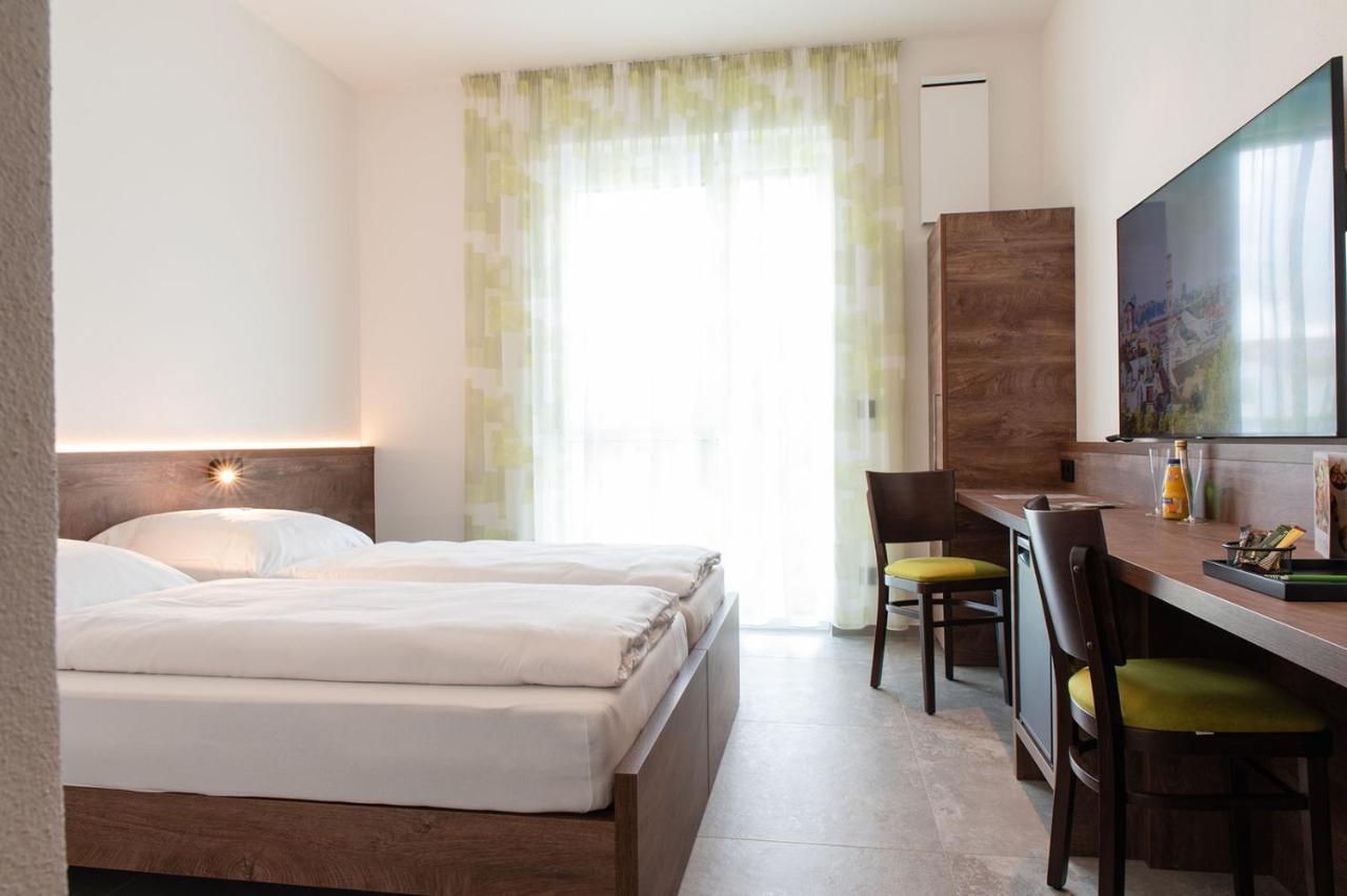 Hotel Gruene Elster Фюрт Екстер'єр фото
